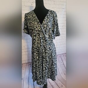 Navy Leaf Print Wrap Dress - Ivory Leaf Pattern